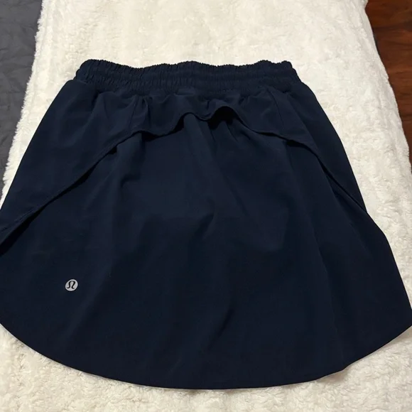 Lululemon Athletica Dark Blue Mini Skirt - Picture 2 of 3